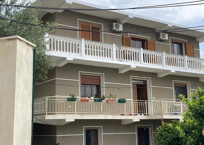 Kia * Vlorë